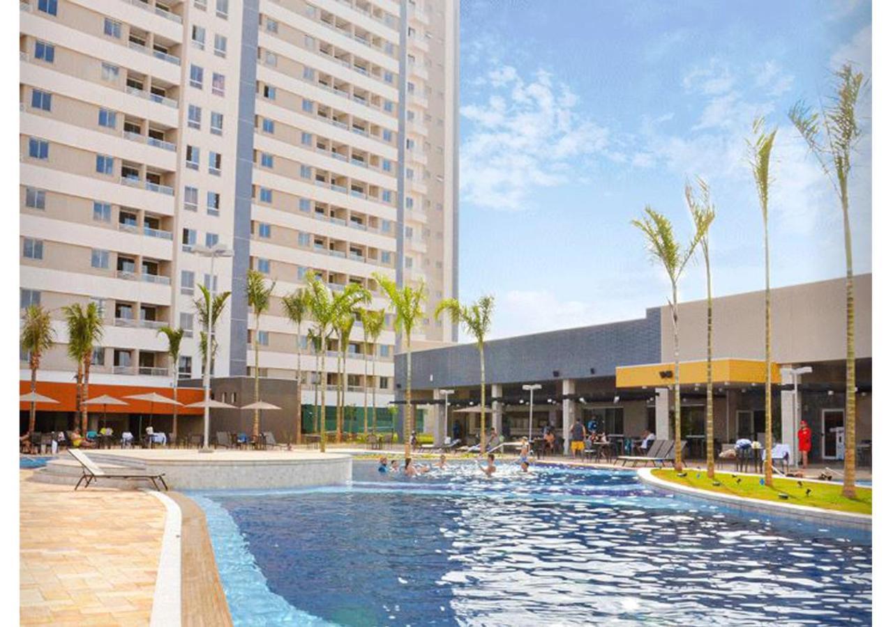 Enjoy Solar Das Aguas Park Resort Олимпия Экстерьер фото The swimming pool at the 38th floor of the building