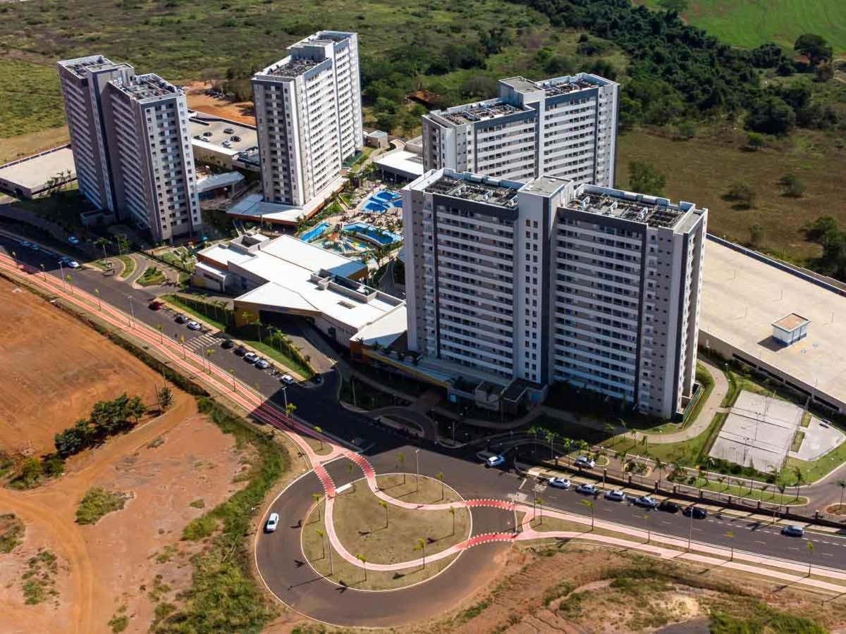 Enjoy Solar Das Aguas Park Resort Олимпия Экстерьер фото Aerial view of the complex
